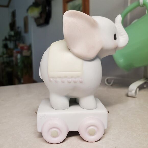 Precious Moments Birthday Train - "age 4" br “May Your Birthday Be Gigantic” - Picture 4 of 6